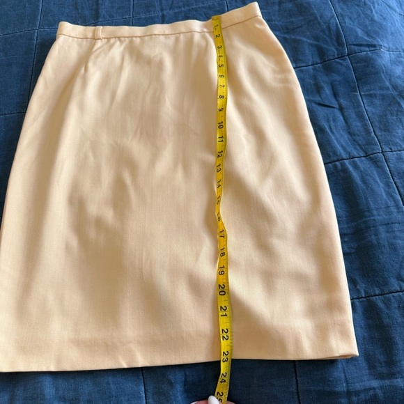 VINTAGE ESCADA Margaretha Ley wool pencil skirt Pale Yellow Size 38/Medium - Picture 9 of 12